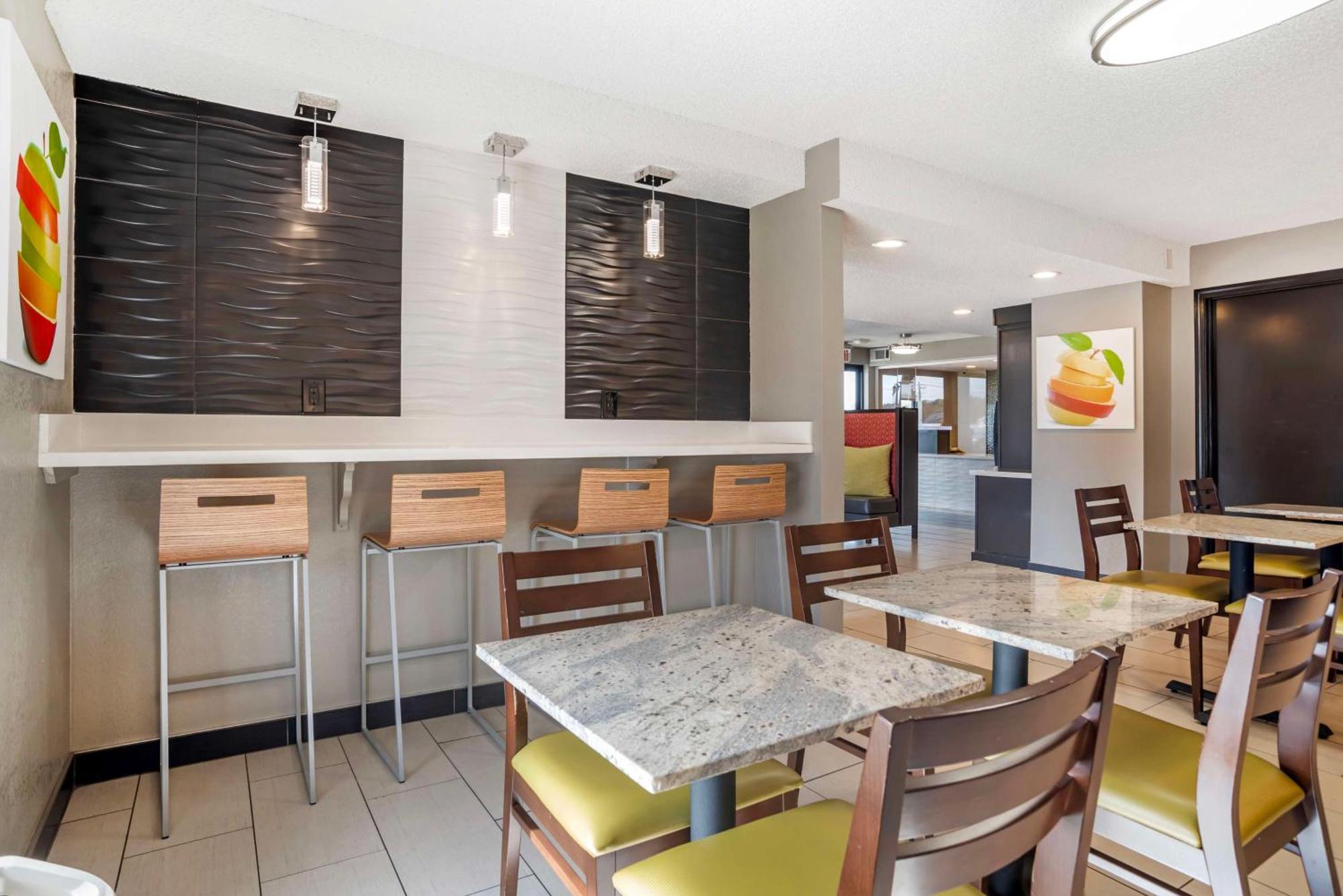 Best Western Andalusia Inn מראה חיצוני תמונה