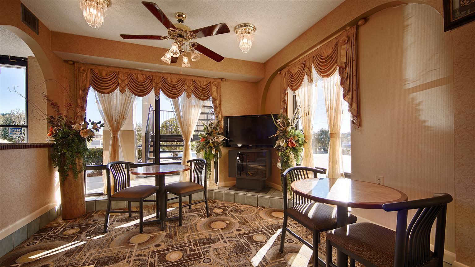 Best Western Andalusia Inn מראה חיצוני תמונה