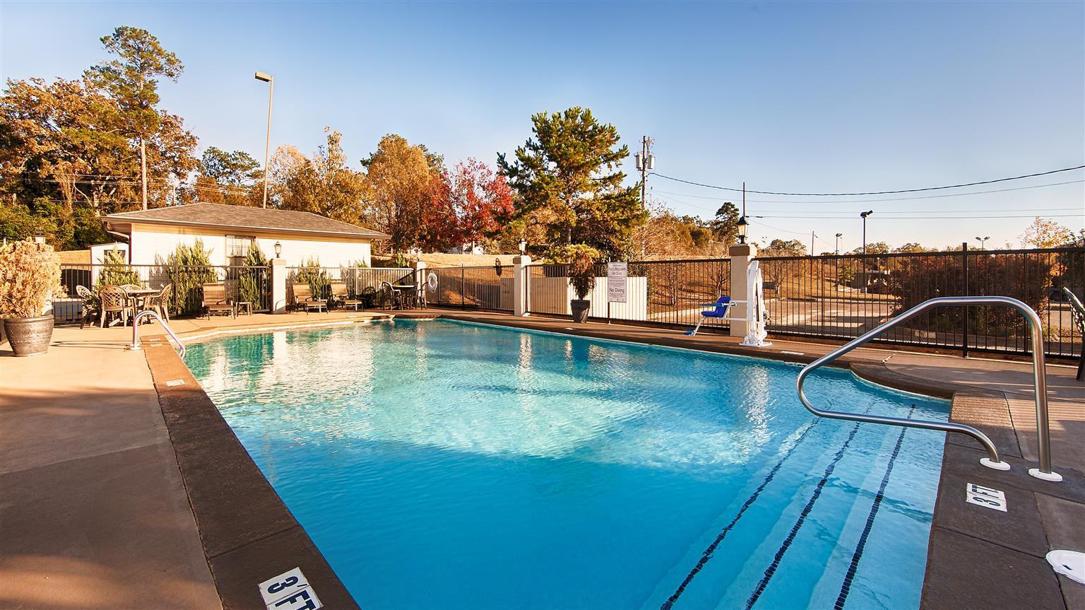 Best Western Andalusia Inn מראה חיצוני תמונה